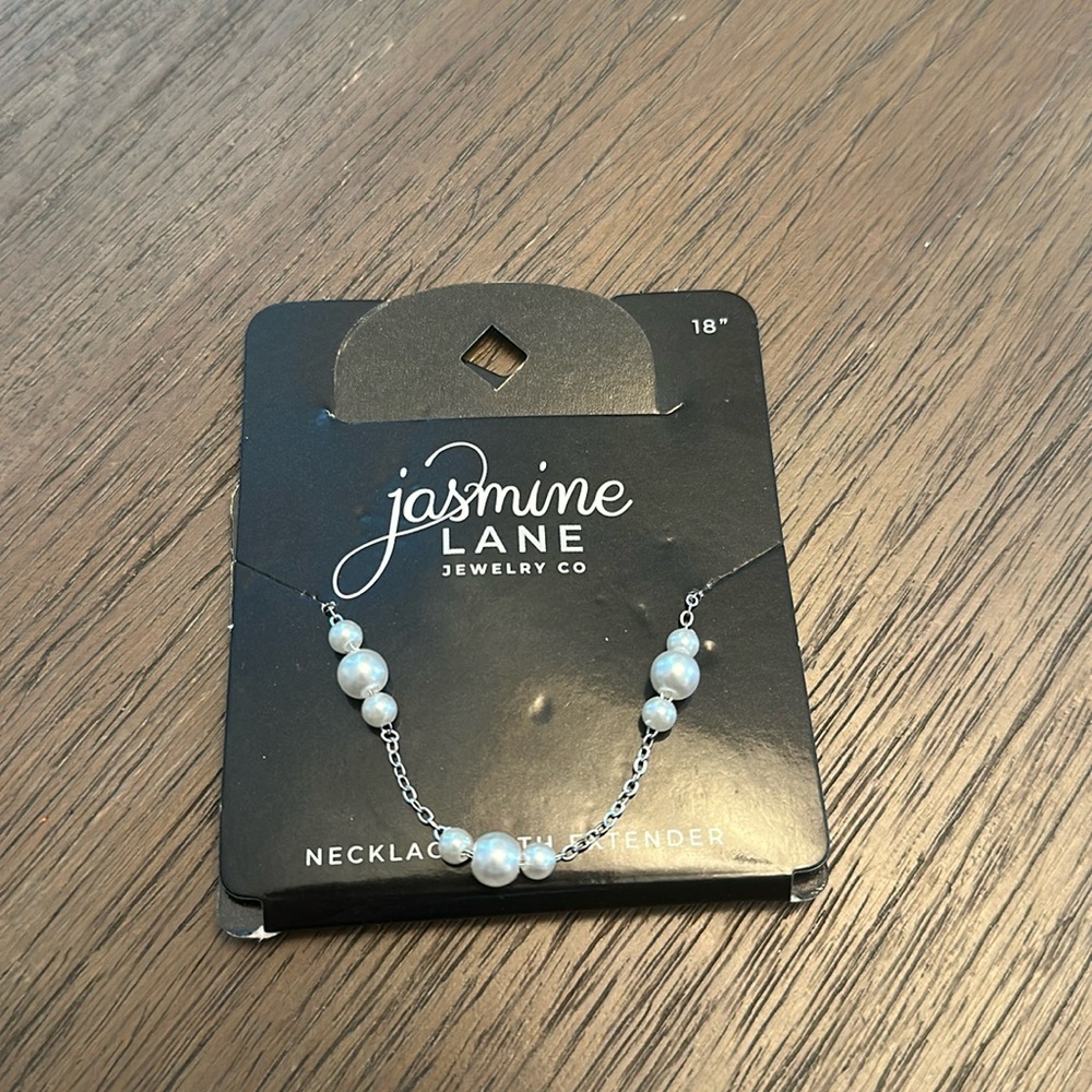 Pearl silver necklace